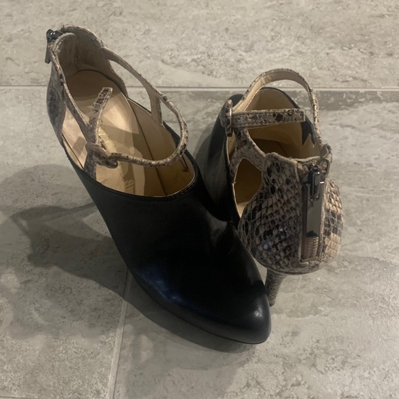 Enzo Angiolini - Yours Only Booties - Picture 15 of 16